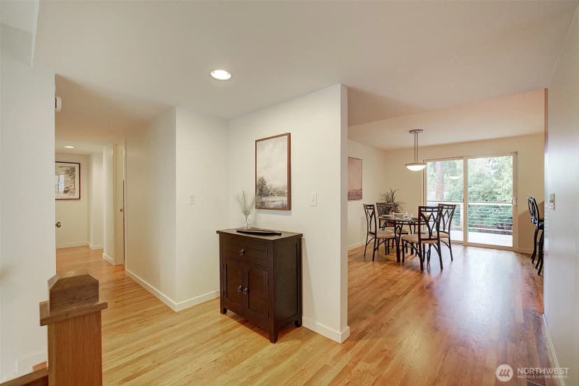 Property photo for 13815 116th Place Ne, Kirkland photo 10