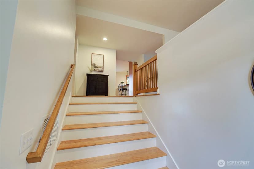 Property photo for 13815 116th Place Ne, Kirkland photo 23
