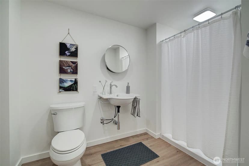 Property photo for 13815 116th Place Ne, Kirkland photo 28