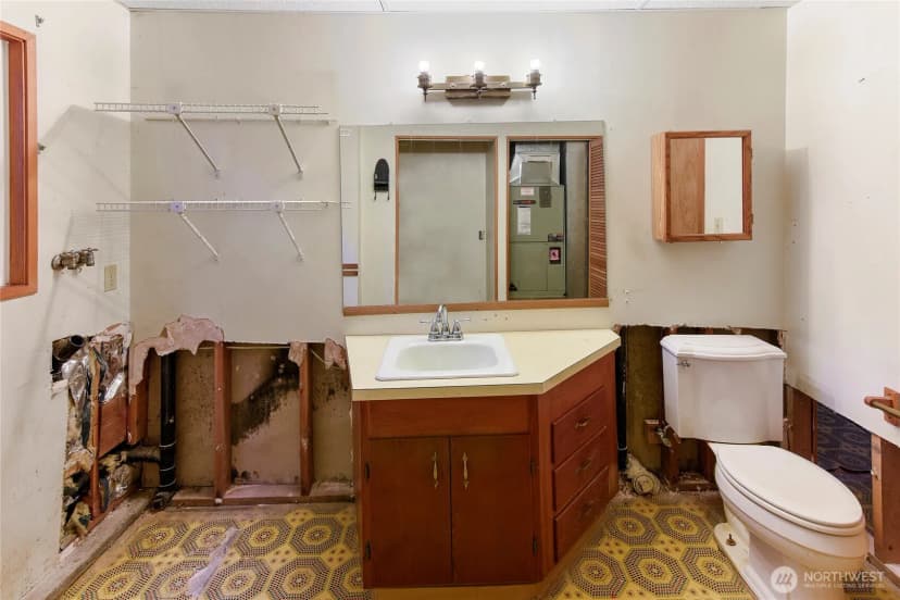 Property photo for 5755 Blakely Avenue Ne, Bainbridge Island photo 22