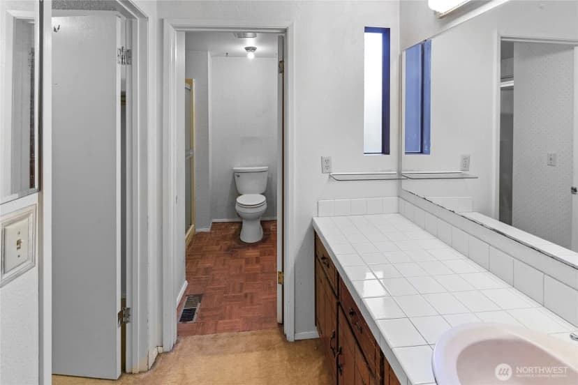 Property photo for 5755 Blakely Avenue Ne, Bainbridge Island photo 16