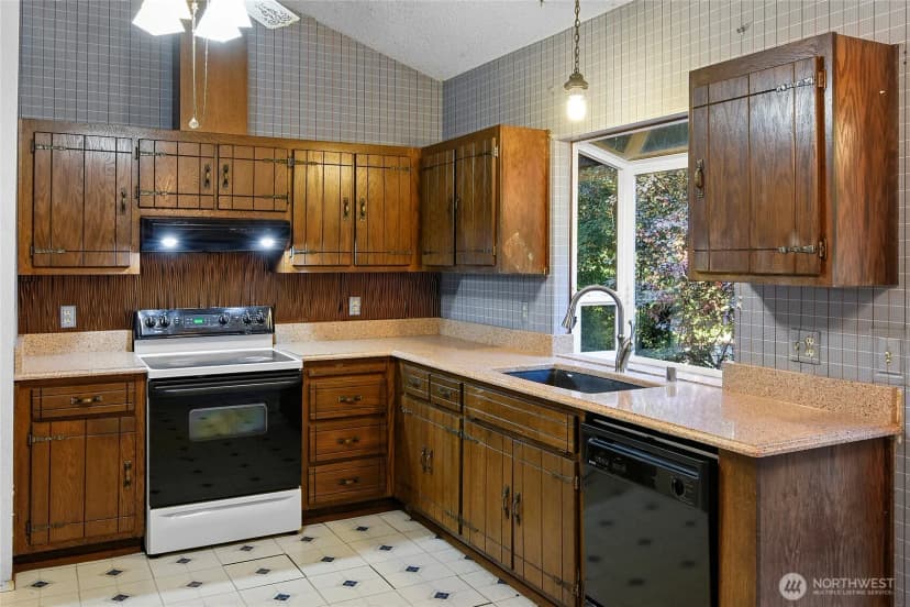 Property photo for 5755 Blakely Avenue Ne, Bainbridge Island photo 5