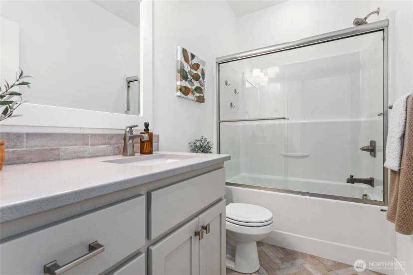 Property photo for 2029 Brome Street, Lynden photo 27
