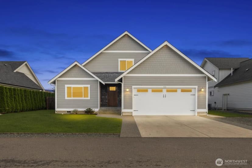 Property photo for 826 Rye Court, Lynden