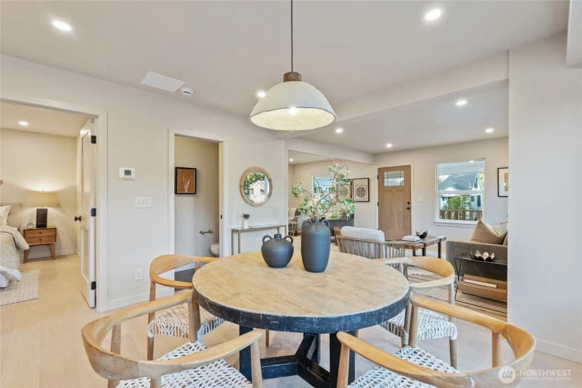 Property photo for 343 Ne 55th Street, Seattle photo 12