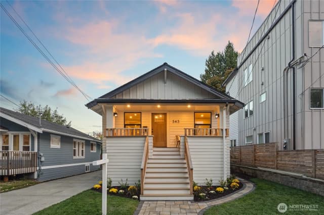 Property photo for 343 Ne 55th Street, Seattle photo 2