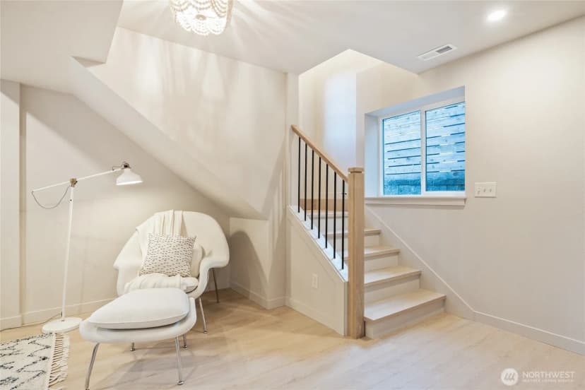 Property photo for 343 Ne 55th Street, Seattle photo 26