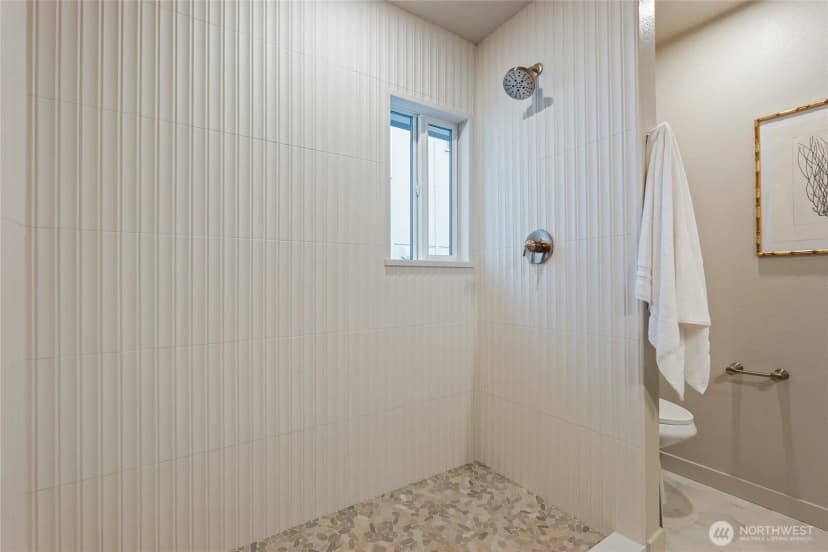 Property photo for 343 Ne 55th Street, Seattle photo 25