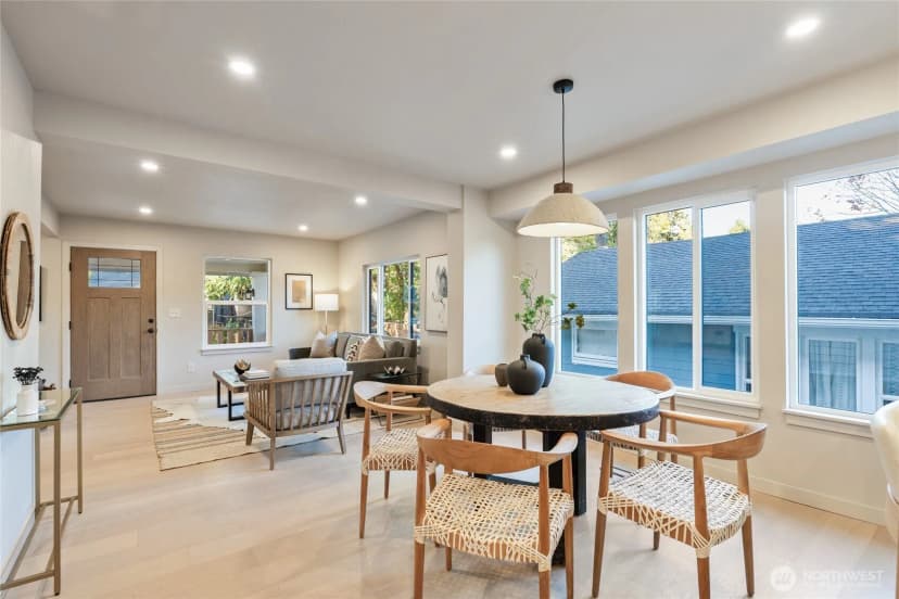 Property photo for 343 Ne 55th Street, Seattle photo 11