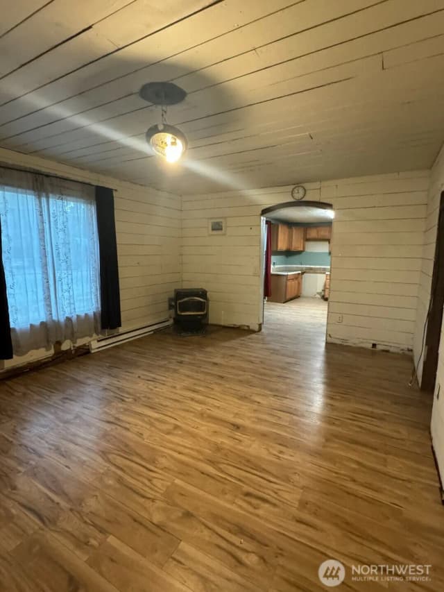 Property photo for 122 W 4th Avenue, Omak photo 2