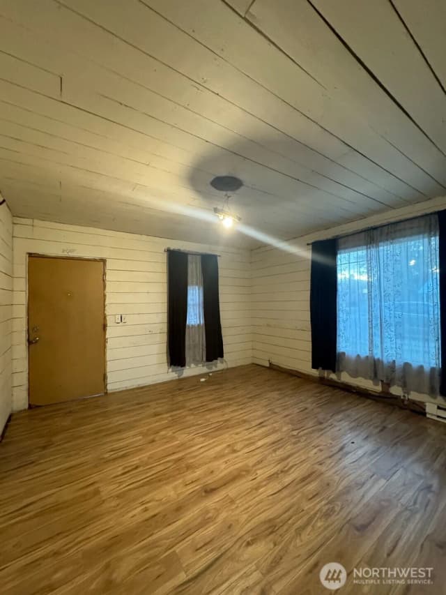 Property photo for 122 W 4th Avenue, Omak photo 3