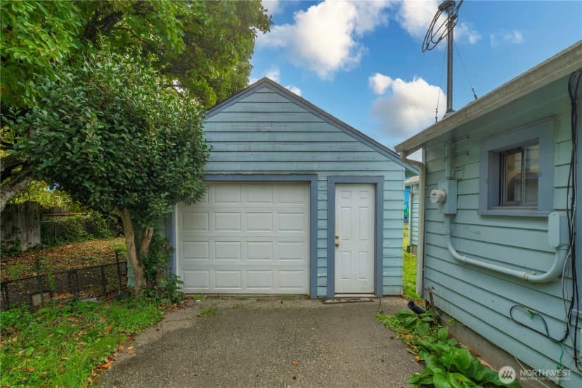 Property photo for 2129 Jackson Avenue Nw, Olympia photo 5