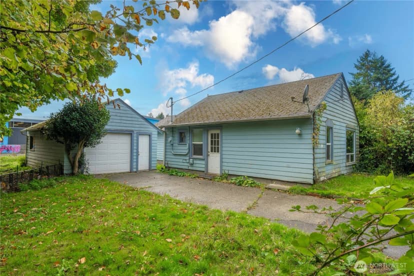 Property photo for 2129 Jackson Avenue Nw, Olympia photo 4