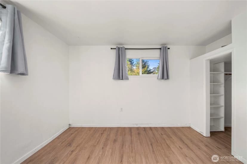 Property photo for 2129 Jackson Avenue Nw, Olympia photo 11