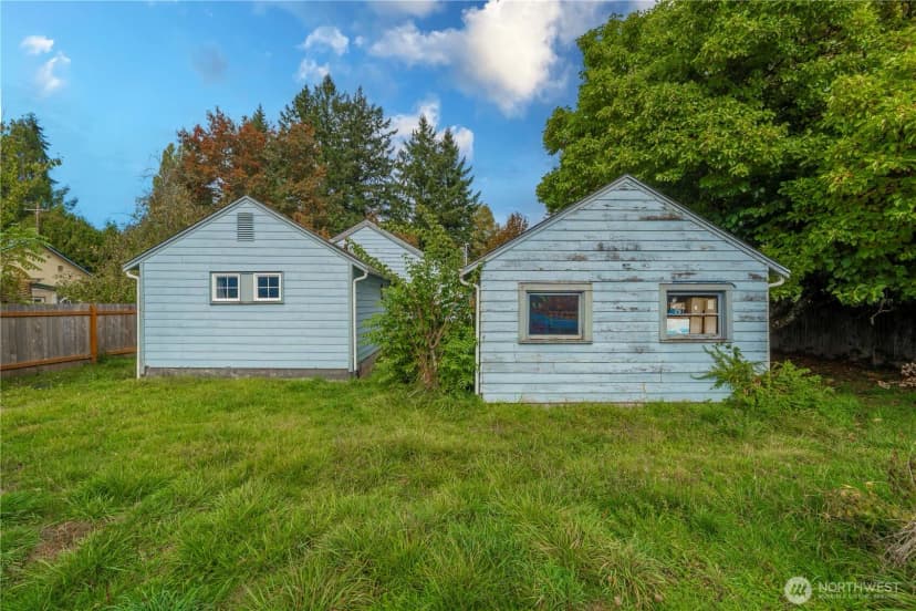 Property photo for 2129 Jackson Avenue Nw, Olympia photo 24