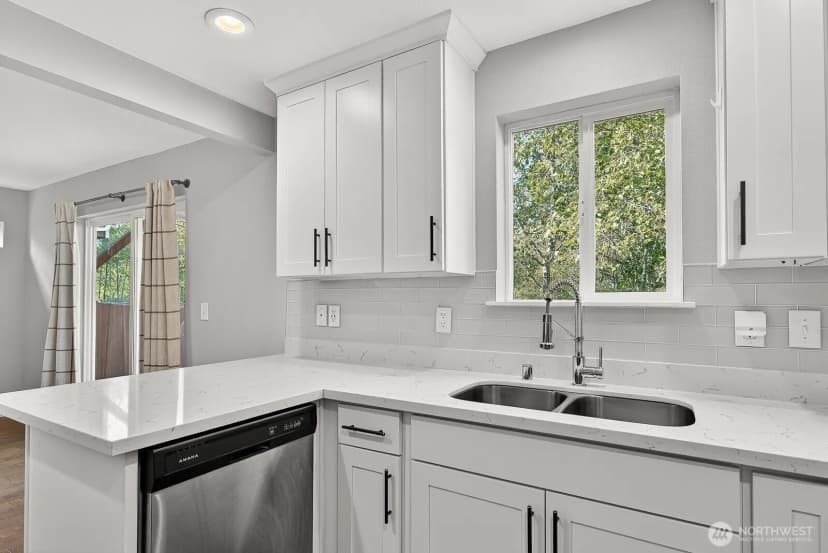 Property photo for 8325 4th Street Ne, Lake Stevens photo 19
