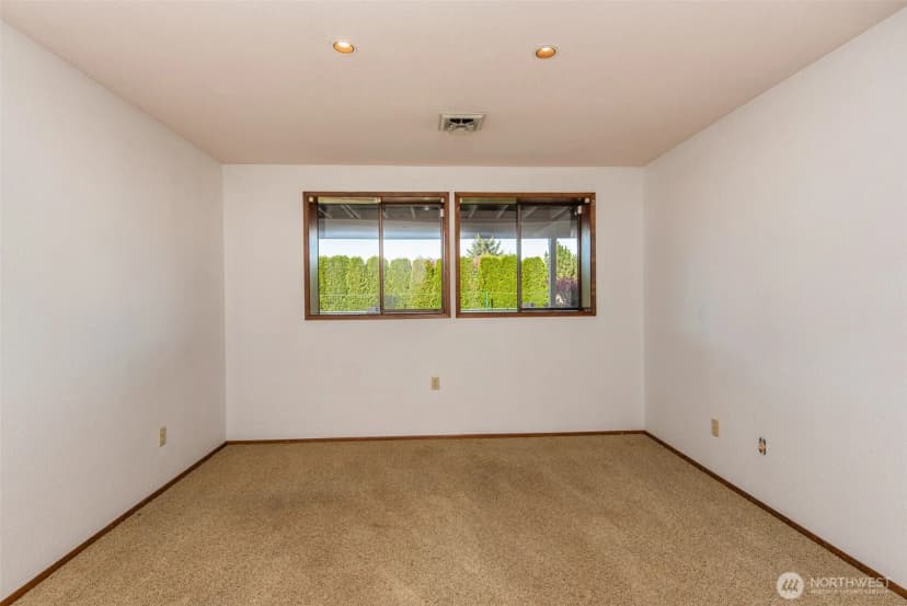 Property photo for 1325 E Lauridsen Boulevard, Port Angeles photo 30