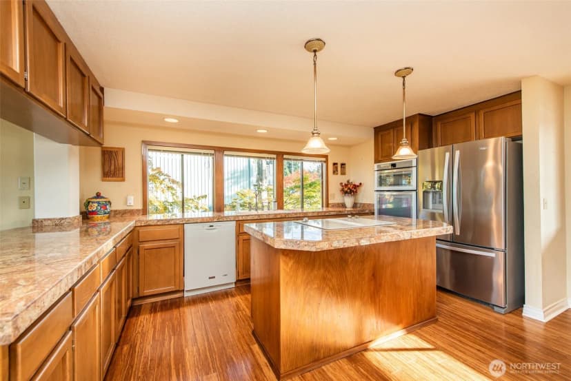 Property photo for 1325 E Lauridsen Boulevard, Port Angeles photo 18