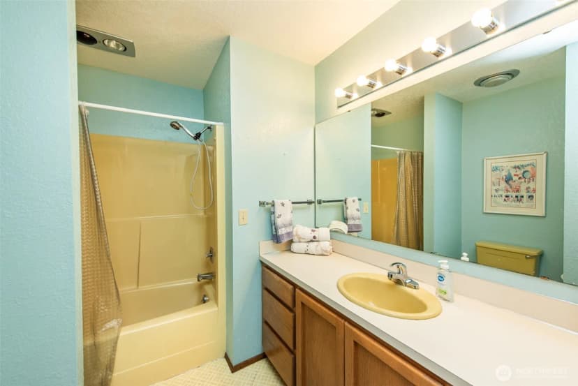 Property photo for 1325 E Lauridsen Boulevard, Port Angeles photo 35