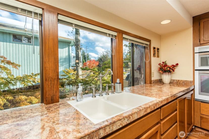 Property photo for 1325 E Lauridsen Boulevard, Port Angeles photo 19
