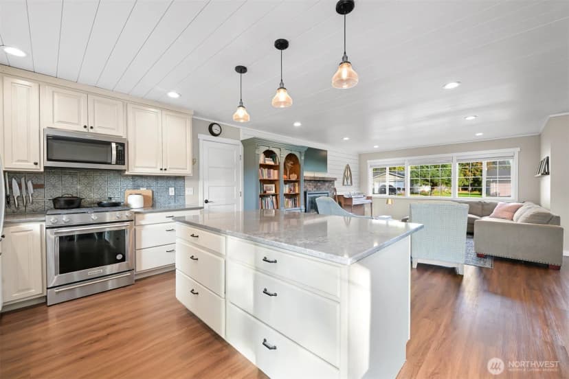 Property photo for 5319 Belfern Drive, Bellingham photo 8