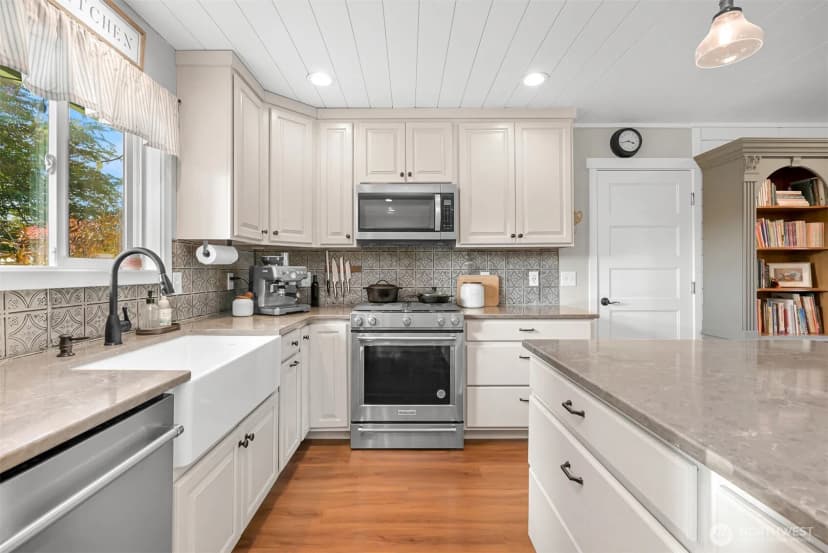 Property photo for 5319 Belfern Drive, Bellingham photo 7