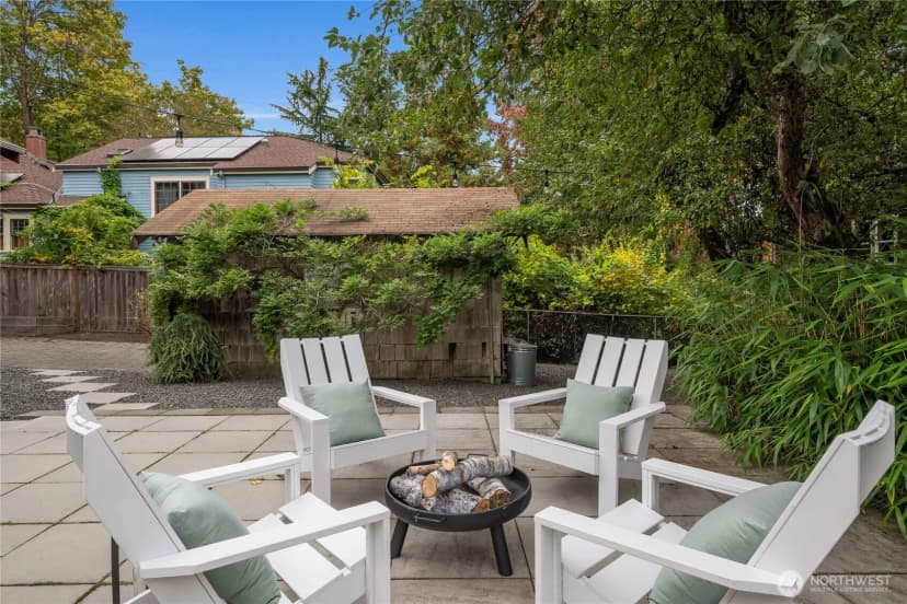 Property photo for 942 25th Avenue, Seattle photo 32