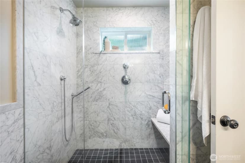 Property photo for 942 25th Avenue, Seattle photo 19