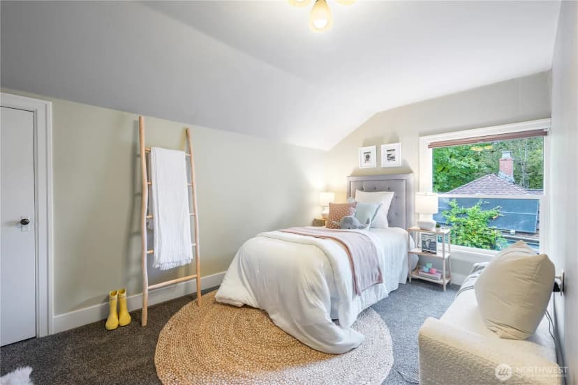 Property photo for 942 25th Avenue, Seattle photo 20