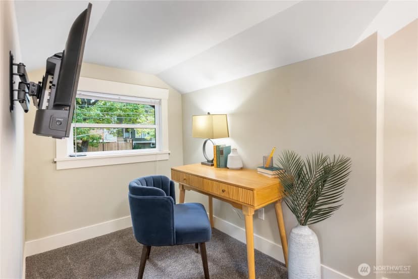 Property photo for 942 25th Avenue, Seattle photo 22