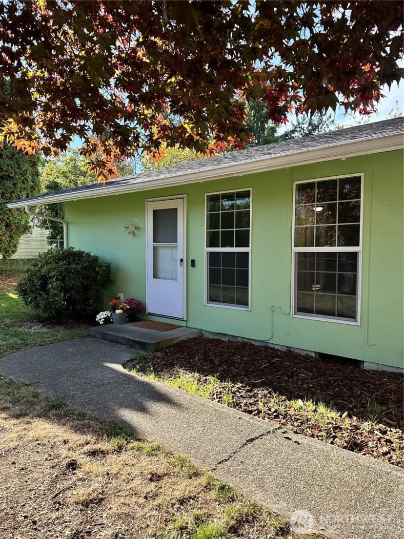 Property photo for 17108 5th Avenue Ct E, Spanaway photo 5