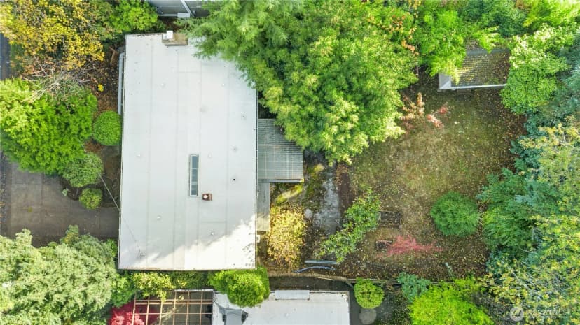Property photo for 3001 Ne 105th Street, Seattle photo 30