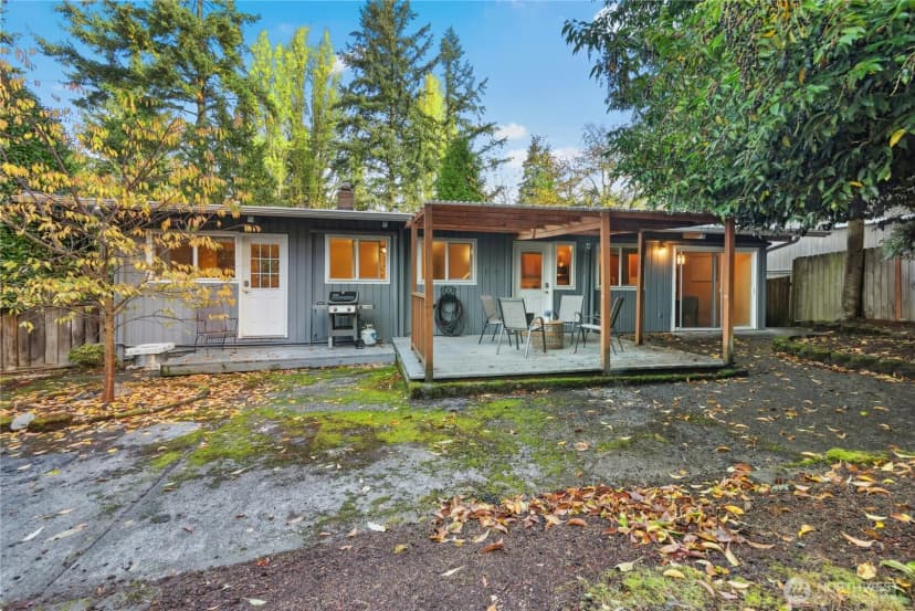 Property photo for 3001 Ne 105th Street, Seattle photo 29