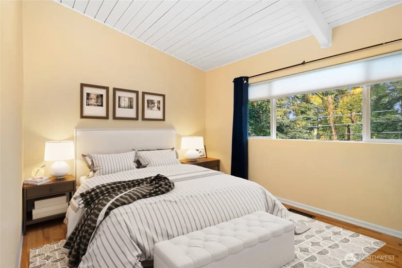 Property photo for 3001 Ne 105th Street, Seattle photo 12