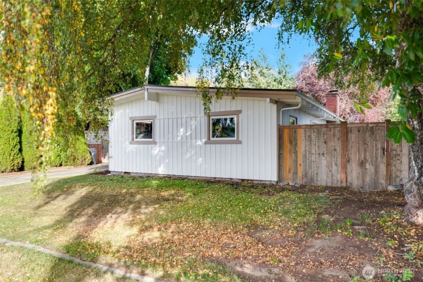 Property photo for 2418 22nd Avenue Se, Olympia photo 22