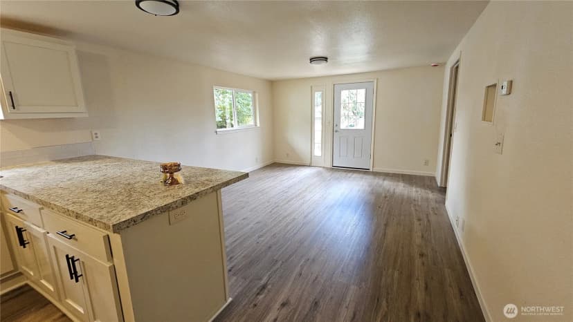 Property photo for 7606 Union Mills Road Se, Lacey photo 4