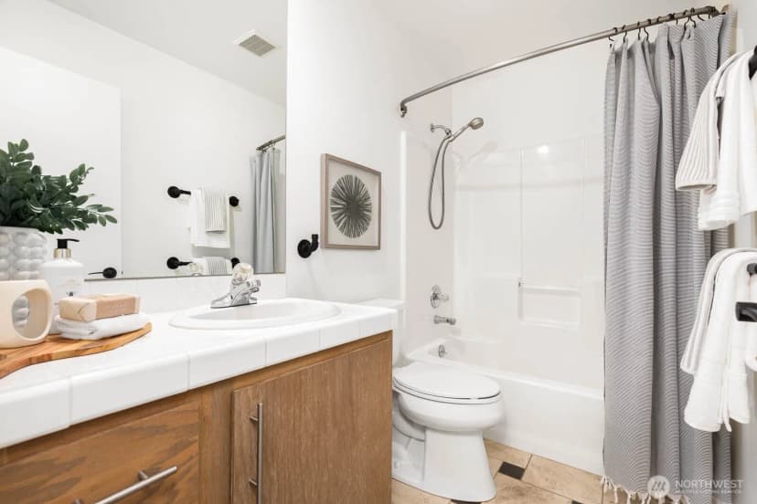 Property photo for 4922 Sw Hudson Street, Seattle photo 26