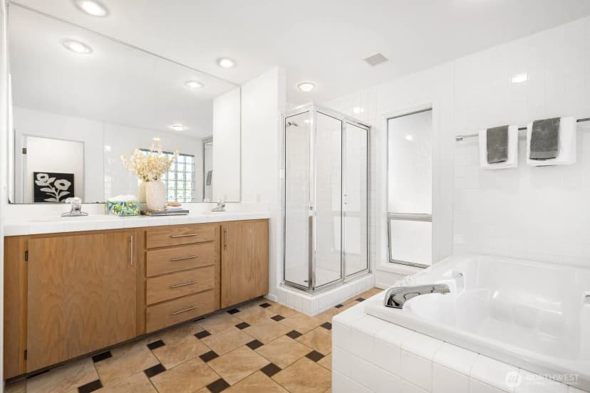 Property photo for 4922 Sw Hudson Street, Seattle photo 23