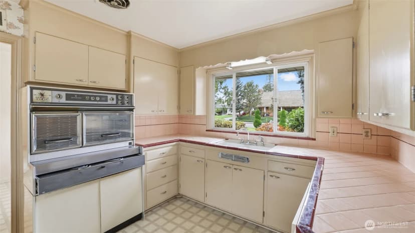 Property photo for 721 Rucker, Everett photo 24
