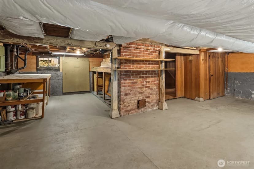 Property photo for 6815 21st Avenue Ne, Seattle photo 28