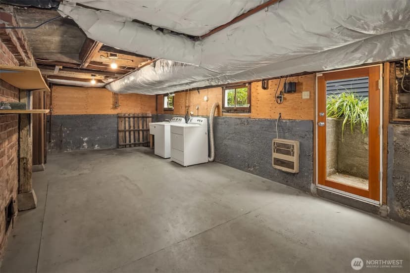 Property photo for 6815 21st Avenue Ne, Seattle photo 26