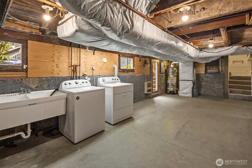 Property photo for 6815 21st Avenue Ne, Seattle photo 27