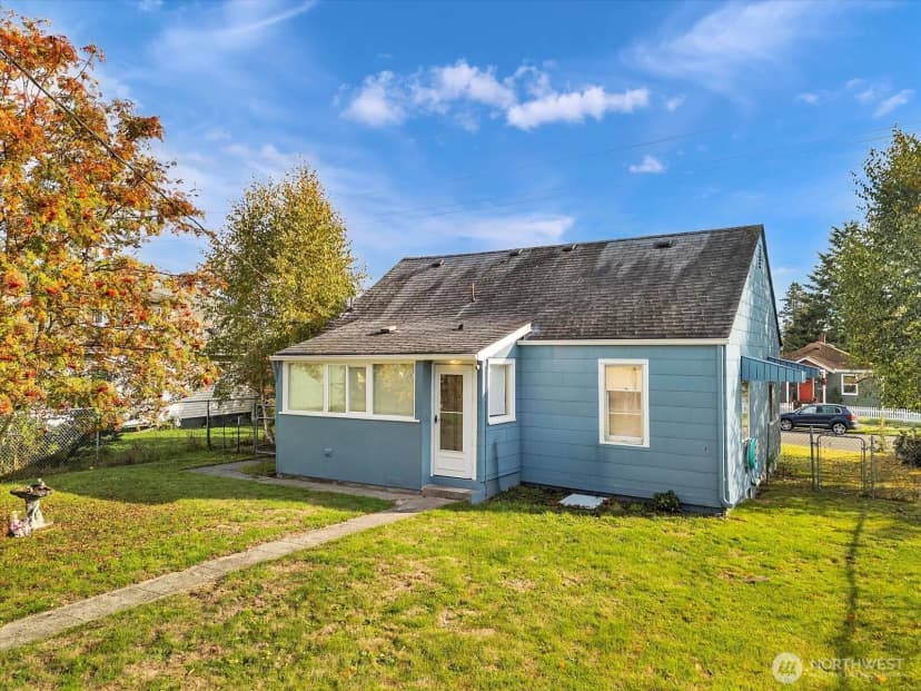 Property photo for 2426 Pine Street, Everett photo 36