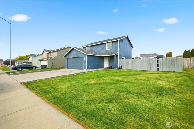 Property photo for 8615 Stutz Drive, Pasco photo 2
