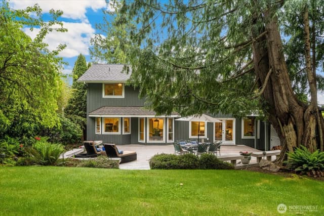 Property photo for 14210 207th Place Ne, Woodinville photo 3