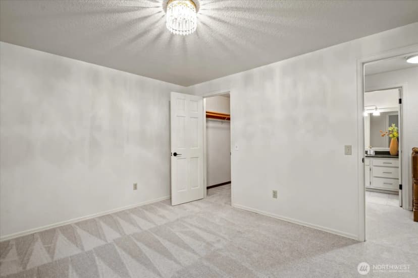 Property photo for 14210 207th Place Ne, Woodinville photo 28