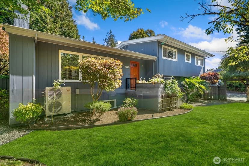 Property photo for 18704 58th Avenue Ne, Kenmore