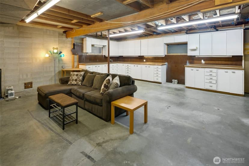 Property photo for 18704 58th Avenue Ne, Kenmore photo 28
