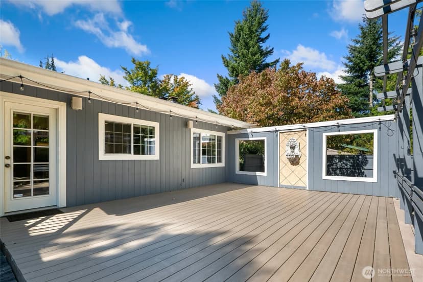 Property photo for 18704 58th Avenue Ne, Kenmore photo 31