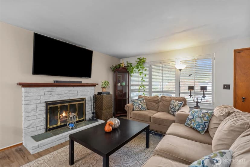 Property photo for 24119 105th Place W, Edmonds photo 2